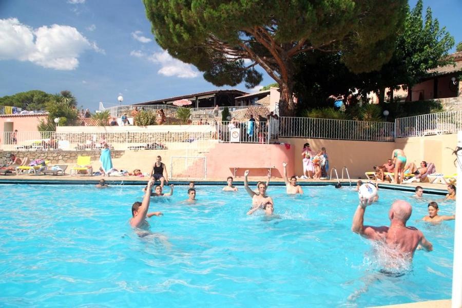 Camping Montana Parc - Gassin Golfe De St Tropez - Maeva Ξενοδοχείο Εξωτερικό φωτογραφία